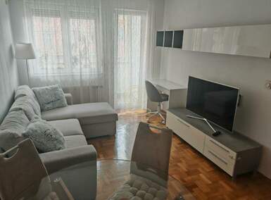 Dvosoban stan, Novi Sad | Izdavanje · 42m² · 500€
