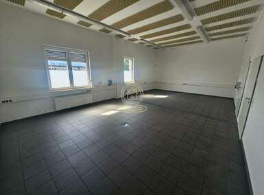 Poslovni prostor / Lokal, Novi Sad | Izdavanje · 105m² · 1.000€