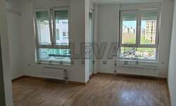 Jednosoban stan, Niš - Bulevar Nemanjića | Izdavanje · 33m² · 300€