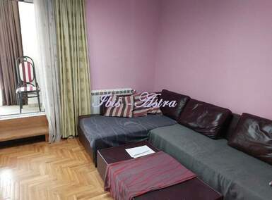 Trosoban stan, Beograd - Krunski venac | Izdavanje · 75m² · 1.000€