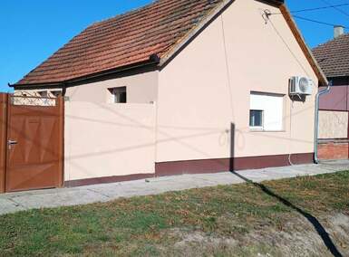 Kuća, Bečej | Prodaja · 63m² · 39.999€