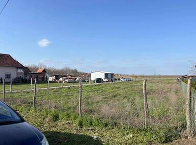 Plac, Temerin | Prodaja · 3300m² · 70€