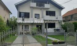 Kuća, Paraćin | Prodaja · 197m² · 95.000€