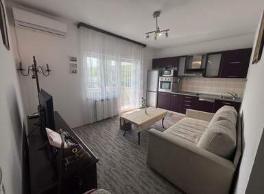 Trosoban stan, Beograd - Karaburma | Izdavanje · 50m² · 450€