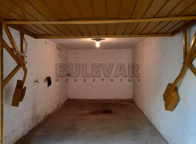 Garaza, Niš - Bulevar Nemanjića | Izdavanje · 18m² · 70€