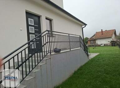 Kuća, Paraćin | Prodaja · 281m² · 205.000€