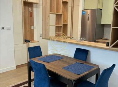 Trosoban stan, Beograd - Konjarnik | Izdavanje · 50m² · 700€