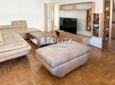 Trosoban stan, Beograd - Vračar (centar) | Izdavanje · 77m² · 1.100€