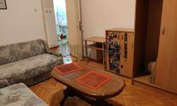 Jednoiposoban stan, Niš - Filozofski fakultet | Izdavanje · 48m² · 250€