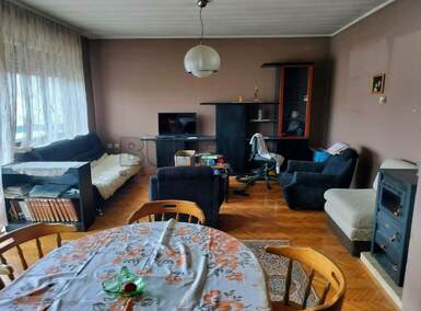 Jednoiposoban stan, Niš - Durlan | Izdavanje · 80m² · 250€