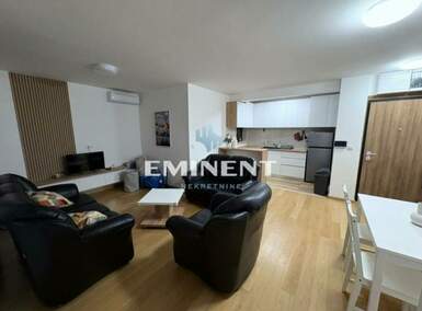 Trosoban stan, Beograd - Crveni Krst | Izdavanje · 65m² · 800€