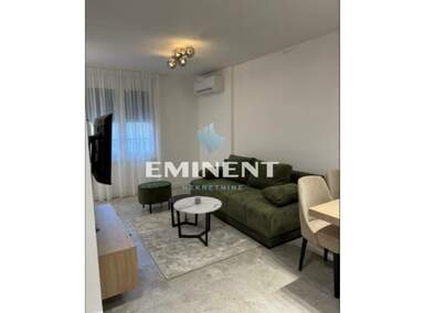 Dvosoban stan, Beograd - Đeram Pijaca | Izdavanje · 38m² · 650€