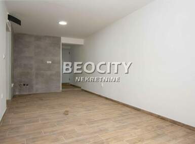 Jednosoban stan, Beograd - Zemun (centar) | Izdavanje · 28m² · 300€