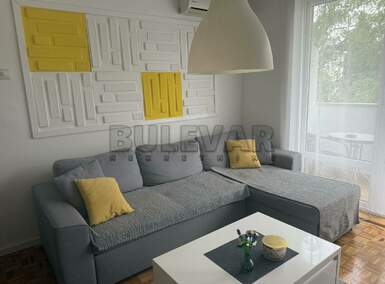 Dvoiposoban stan, Niš - Bulevar Nemanjića | Izdavanje · 52m² · 350€