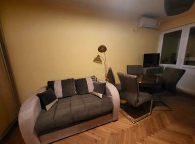 Jednosoban stan, Novi Sad | Izdavanje · 30m² · 300€
