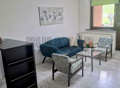 Jednoiposoban stan, Niš - Bulevar Nemanjića | Izdavanje · 40m² · 300€