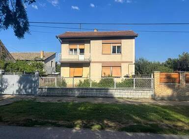 Kuća, Bački Petrovac | Prodaja · 200m² · 165.000€