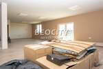 Poslovni prostor / Lokal, Beograd - Ugrinovci | Izdavanje · 180m² · 2.000€