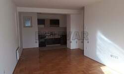Jednoiposoban stan, Niš - Dom zdravlja | Izdavanje · 52m² · 400€