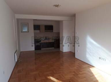Jednoiposoban stan, Niš - Dom zdravlja | Izdavanje · 52m² · 400€