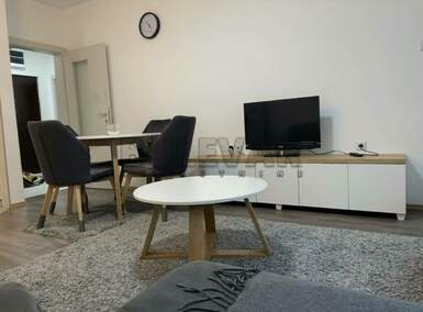 Jednoiposoban stan, Niš - Pantelej(Niš) | Izdavanje · 44m² · 350€