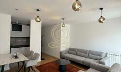 Cetvorosoban stan, Beograd - Južni bulevar | Izdavanje · 81m² · 1.300€