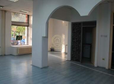 Poslovni prostor / Lokal, Kragujevac | Izdavanje · 93m² · 500€
