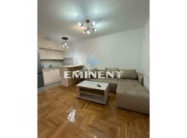 Trosoban stan, Beograd - Cvetkova Pijaca | Izdavanje · 54m² · 700€