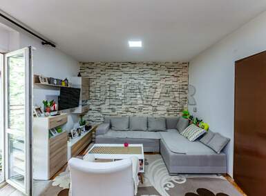 Trosoban stan, Niš - Donja Vrežina | Prodaja · 80m² · 133.900€