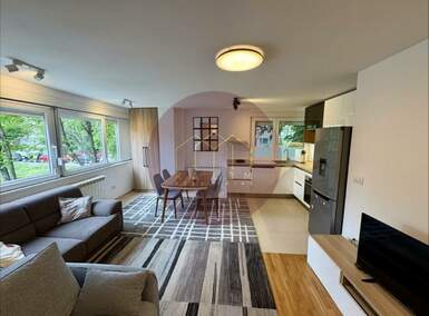 Trosoban stan, Beograd - Konjarnik | Izdavanje · 60m² · 600€