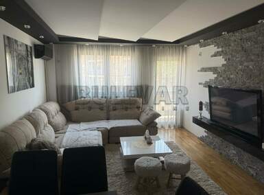 Trosoban stan, Niš - Kičevo | Izdavanje · 80m² · 600€