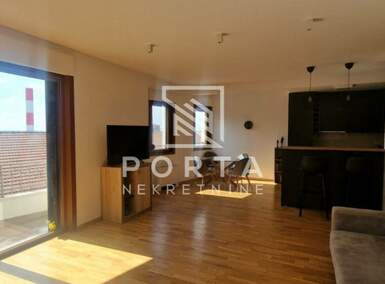 Trosoban stan, Beograd - Kluz | Prodaja · 86m² · 275.200€