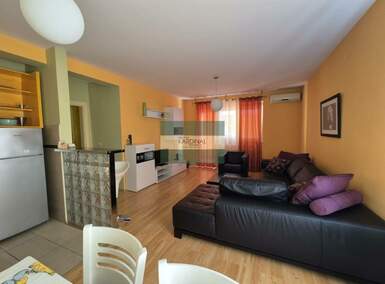 Trosoban stan, Jagodina | Izdavanje · 73m² · 300€
