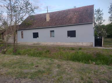 Kuća, Kikinda - Nakovo | Prodaja · 200m² · 27.000€