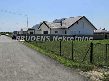 Plac, Beograd - Jakovo | Prodaja · 72.000€