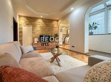 Trosoban stan, Beograd - Vračar (centar) | Izdavanje · 80m² · 1.200€