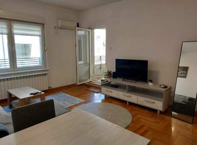 Dvosoban stan, Beograd - Centar (Palilula) | Izdavanje · 46m² · 700€