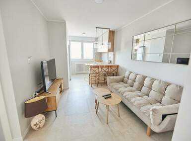 Jednoiposoban stan, Novi Sad | Izdavanje · 38m² · 550€