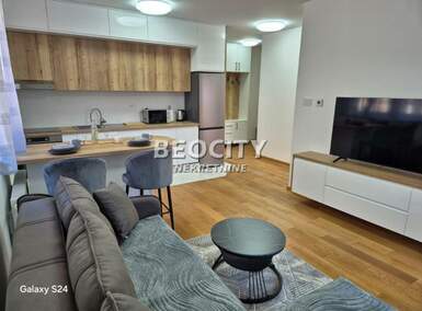 Dvosoban stan, Novi Sad - Bulevar Oslobođenja | Izdavanje · 43m² · 550€