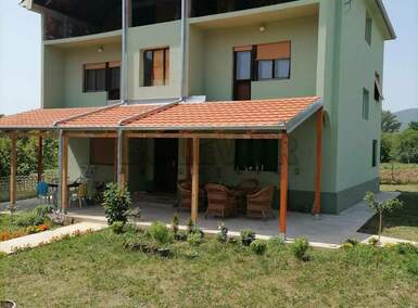 Kuća, Gadzin Han - Donji Barbeš | Prodaja · 266m² · 61.800€