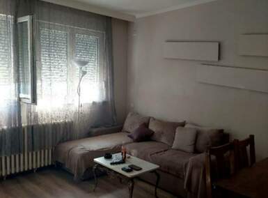 Jednoiposoban stan, Beograd - Zira | Izdavanje · 42m² · 450€