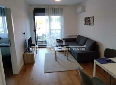Jednoiposoban stan, Beograd - Zvezdarska šuma | Izdavanje · 38m² · 550€