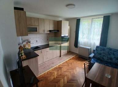 Jednosoban stan, Jagodina | Izdavanje · 40m² · 180€