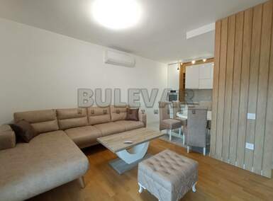 Dvoiposoban stan, Niš - Centar | Izdavanje · 72m² · 700€