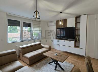 Jednoiposoban stan, Niš - Čair | Izdavanje · 53m² · 550€