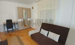 Garsonjera, Niš - Mokranjčeva | Izdavanje · 27m² · 200€