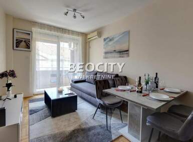 Dvosoban stan, Novi Sad - Centar | Izdavanje · 38m² · 650€
