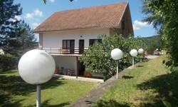 Kuća, Irig | Prodaja · 360m² · 1€