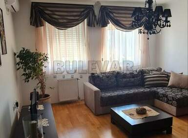 Jednoiposoban stan, Niš - Filozofski fakultet | Izdavanje · 47m² · 400€