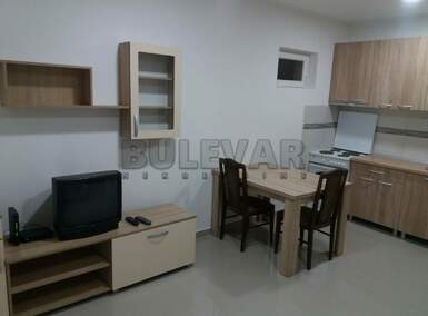 Garsonjera, Niš - Gradska bolnica | Izdavanje · 29m² · 300€